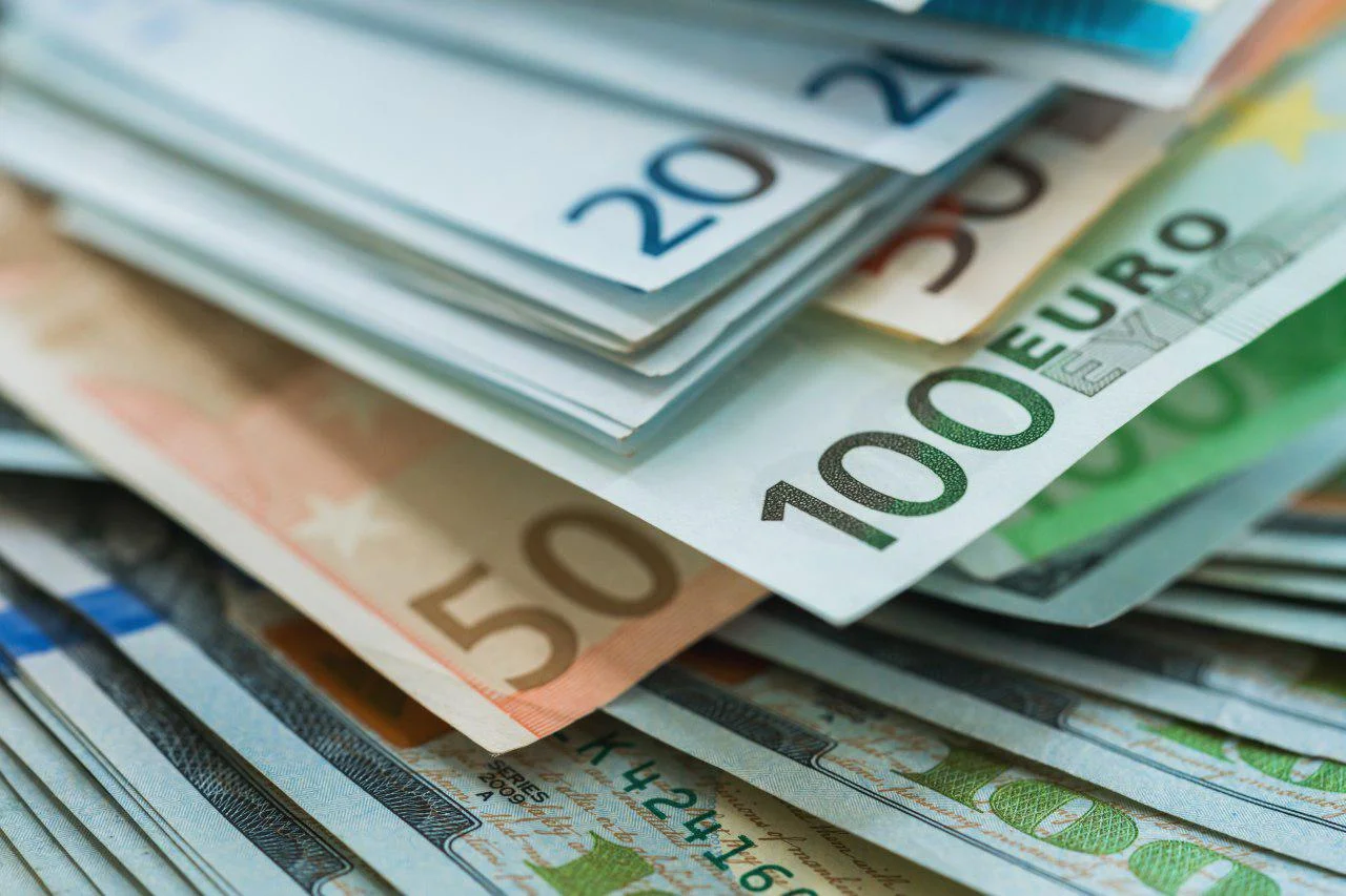 Transfer money to iran