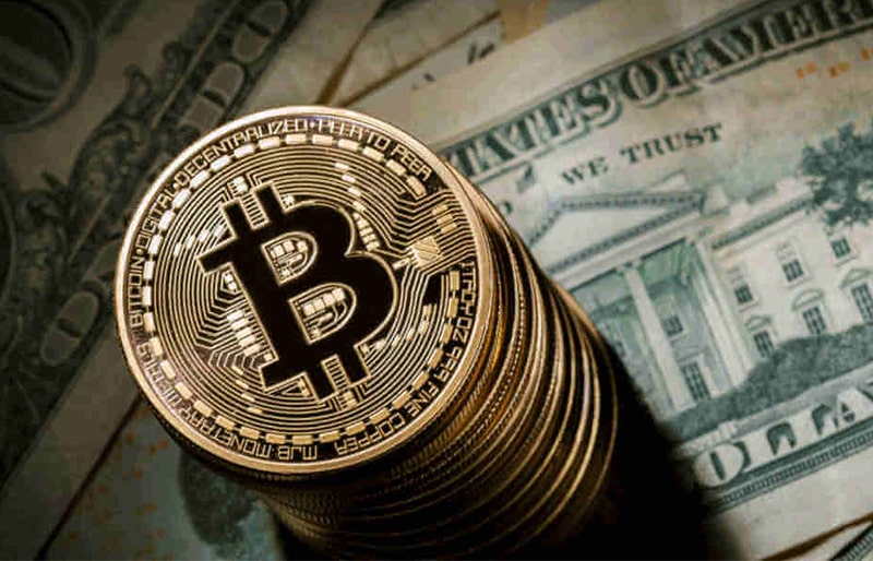 بیت کوین یا دلار